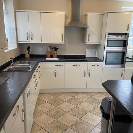 Spacious, Sleeps 17, 3 Bathrooms, Parking, Mansfield Zewnętrze zdjęcie