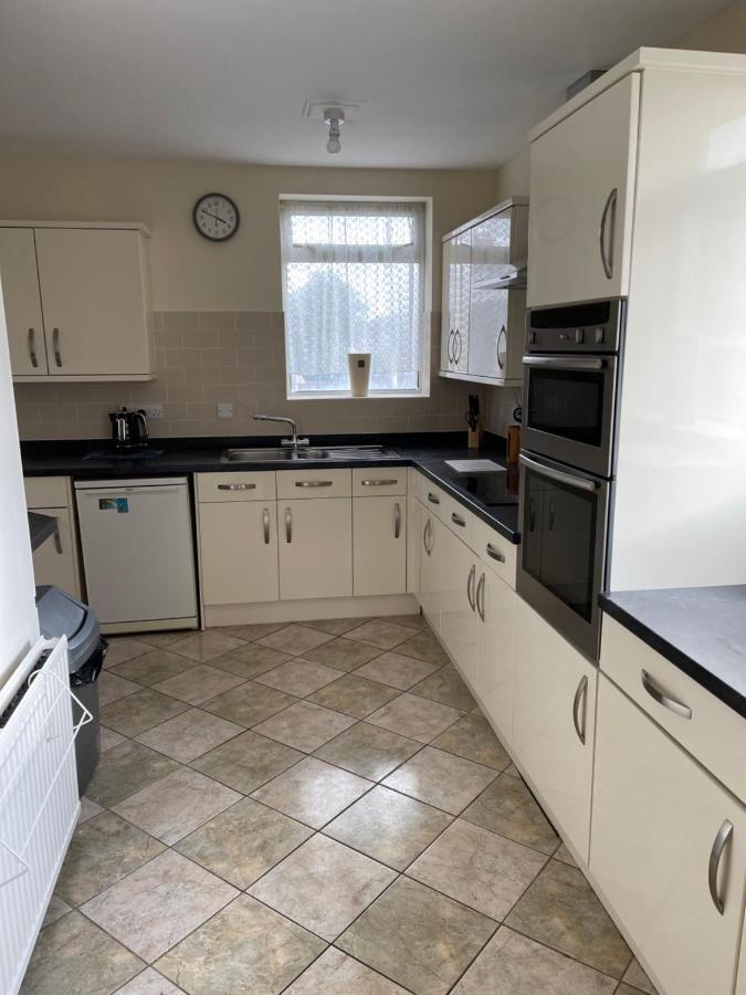 Spacious, Sleeps 17, 3 Bathrooms, Parking, Mansfield Zewnętrze zdjęcie