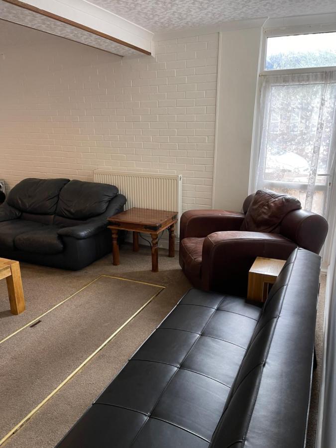 Spacious, Sleeps 17, 3 Bathrooms, Parking, Mansfield Zewnętrze zdjęcie