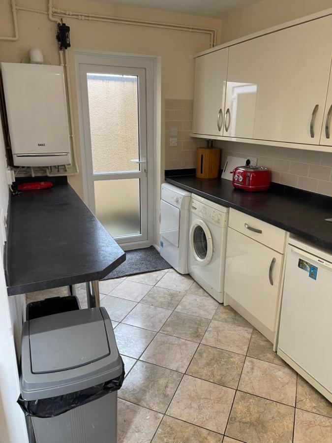 Spacious, Sleeps 17, 3 Bathrooms, Parking, Mansfield Zewnętrze zdjęcie