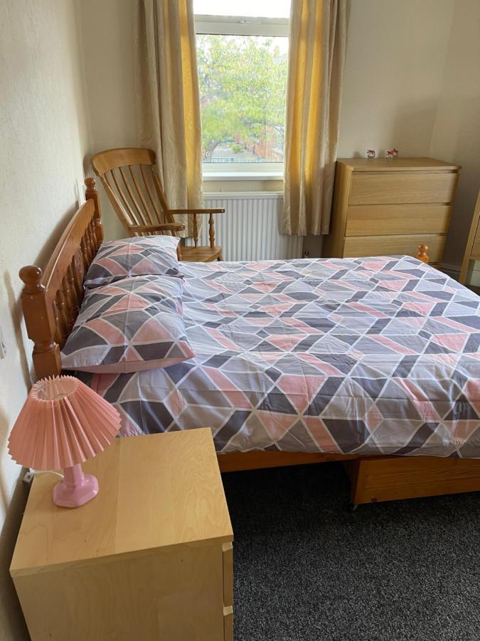 Spacious, Sleeps 17, 3 Bathrooms, Parking, Mansfield Zewnętrze zdjęcie
