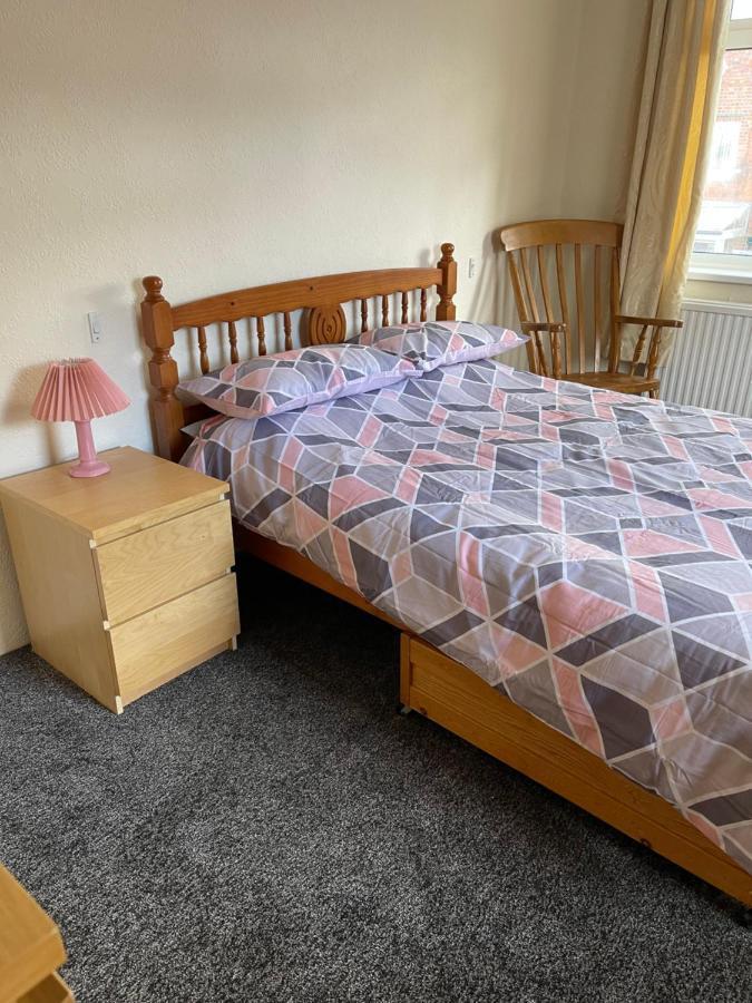 Spacious, Sleeps 17, 3 Bathrooms, Parking, Mansfield Zewnętrze zdjęcie